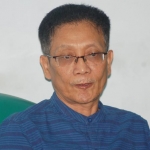 Priyo Handoko saat mendaftar penjaringan di DPC PKB Trenggalek. foto: HERMAN/ BANGSAONLINE
