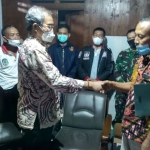 Kesepakatan damai antara ahli waris dan warga yang diwakili tokoh masyarakat setempat di salah satu rumah warga pada Minggu (5/9/2021) kemarin. (foto: ist)