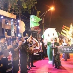 Bupati Pamekasan saat melepas Festival Musik Tradisional Daul se-Madura.