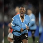 Nicolas De La Cruz cetak gol kemenangan Uruguay atas Chili dengan skor 3-1.