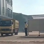 Pabrik sepatu di Kecamatan Beji, Kabupaten Pasuruan, yang diduga menjadi lokasi penjualan tanah urug.
