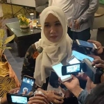 Wakil Sekretaris MUI Jatim, Lia Istifahma, saat memberi keterangan kepada awak media. Foto: Ist