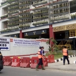 Pintu masuk Terminal Intermoda Joyoboyo.