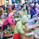 Sebanyak 150 pedagang Sego Boran siap melayani masyarakat Sabtu lusa.