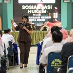 Tim dari Kejari Kota Kediri saat memberi paparan. Foto: Ist
