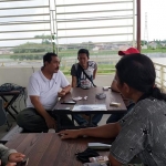 Pengurus PAC Partai Demokrat (PD) Kecamatan Kedupok saat diskusi membahas pengganti M. Soufis Subri sebagai Wakil Wali Kota Probolinggo.