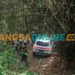 Sebuah mobil di Sampang yang terjun ke jurang. Foto: BANGSAONLINE