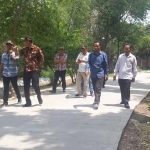 Komisi C saat sidak jalan di wilayah Kecamatan Modo.