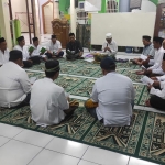 Kegiatan pengajian rutin setiap malam Jumat di Masjid Lapas Ngawi.