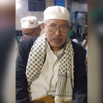 Tokoh tarekat Probolinggo, KH. Imam Qusairi Zain. Foto: Andi Sirajudin/Bangsaonline.
