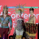 Gebyar batik Pamekasan saat tampil dalam World Conference on Creative Economy di Bali International Convention Center.
