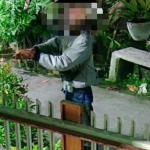 Tangkapan layar CCTV saat pelaku beraksi mencuri pakaian dalam milik warga