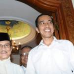 Jokowi saat mengunjungi Habibie yang sakit Oktober 2014 lalu. (liputan6.com)