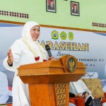 Calon Gubernur Jawa Timur nomor urut 2, Khofifah Indar Parawansa, saat memberi sambutan.