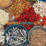 Banyak yang turun, simak harga terbarunya berikut ini. Foto: Sulthon/Bangsaonline.