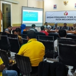 Penetapan sejumlah kelurahan di Kota Mojokerto sebagai barometer anti politik uang. foto: YUDI EP/ BANGSAONLINE