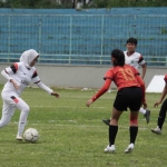 Pertandingan sepak bola putri Porprov IX Jatim