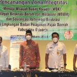 Bupati Muhdlor menghadiri pencanangan Zona Integritas Menuju WBK-WBBM oleh BPPD Sidoarjo. foto: ist.