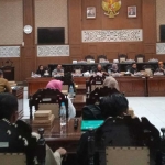 Komisi I DPRD Kota Probolinggo saat menggelar rapat dengar pendapat terkait penutupan penginapan yang diduga digunakan sebagai prostitusi terselubung.