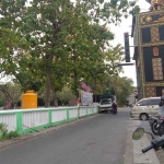 Area pemasangan spanduk protes di sekitar Pondok Pesantren Al Mahdiy, Sidoarjo.