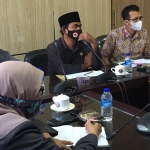 Suasana hearing di Komisi D DPRD Jember. (foto: ist)