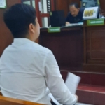 Terdakwa Anthony saat menjalani persidangan