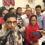 Irjen Pol (purn) Machfud Arifin masuk bursa kandidat Wali Kota Surabaya. 
