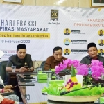 Pengurus DPD PKS Jember saat menggelar rilis pers di Ruang Komisi D DPRD Jember.