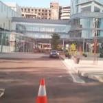 Tampak bangunan Marvell City yang mencaplok jalan Upajiwa. foto: detikcom
