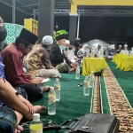 Kiai Asep saat memberikan mauidhah hasanah di Pondok Pesantren Muqimus Sunnah Palembang.