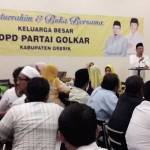 Ketua DPD II Golkar Gresik, Ahmad Nurhamim saat memberikan pengarahan saat silaturahim dan buka bersama keluarga besar partai Golkar. foto: SYUHUD/ BANGSAONLINE