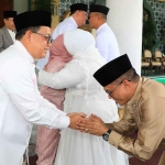 Pj Gubernur Jatim, Adhy Karyono, saat Open House Idulfitri 1445 H di Grahadi, Surabaya. 