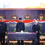 Pj Gubernur Jatim, Adhy Karyono, saat penyampaian LKPJ atau Laporan Keterangan Pertanggungjawaban Akhir Tahun Anggaran 2023.