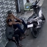 Tangkapan layar CCTV dua pelaku pencurian motor di Ngaglik DKA