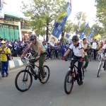 Suasana pemberangkatan sepeda sehat agustusan.