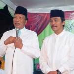 Bupati-Wabup, Sambari-Qosim ketika menghadiri haul KH Husen Nawawi ke-28. foto: syuhud/BANGSAONLINE