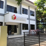 Kantor Bawaslu Kota Surabaya.