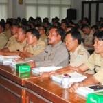 Suasana Fasilitasi Alokasi Dana Desa (ADD) Kabupaten Lamongan Tahun 2015 di Ruang Pertemuan Sabha Dyaksa. (Haris/BANGSAONLINE)