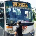 ?

Petugas Dishub memeriksa kelaikan bus untuk operasional. Foto:muhammad syafii/BANGSAONLINE