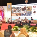 Rapat Koordinasi Penanganan Dampak Hidrometeorologi di Dyandra Convention Center.