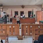 Sidang perdana gugatan ke SDM Polda Jatim dan Satreskrim Polres Tuban di pengadilan negeri setempat.