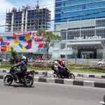 Icon Mall, salah satu tempat perbelanjaan yang menjadi sumber pendapatan asli daerah (PAD) Pemkab Gresik. foto: SYUHUD/ BANGSAOLINE
