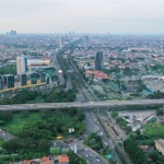 Jalan batas Kota Surabaya di Waru, salah satu jalan nasional yang pengelolaannya kini diambil alih oleh Pemkot Surabaya.