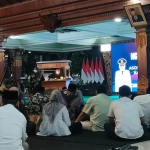 Bupati Ikfina saat sedang memberikan arahan kepara para kepala desa.