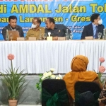 Suasana konsultasi publik di Lamongan