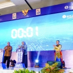 Gubernur Khofifah saat launching IKI Investasi Jatim dan JOSS Gandos di JILFA 2023.