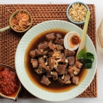 Rawon Masuk Peringkat Teratas Sup Terbaik di Dunia Versi Taste Atlas, Berikut Resep Lezatnya. Foto: Ist