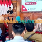 Pj Wali Kota Mojokerto, Moh. Ali Kuncoro, saat membuka forum konsultasi publik RKPD 2025. Foto: ROCHMAT SAIFUL ARIS/ BANGSAONLINE