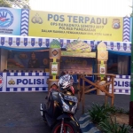 Salah satu pos pantau. foto: ERI SUGIANTO/ BANGSAONLINE