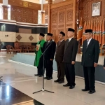 Bupati Tuban, Aditya Halindra Faridzky saat melantik pengurus Badan Amil Zakat Nasional (Baznas) Kabupaten Tuban periode 2022-2027, di Pendopo Kridha Manunggal, Selasa (20/12/2022).